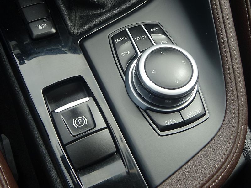 BMW X1 2.0d X-Drive Msport DPH - fotka 19 z 35