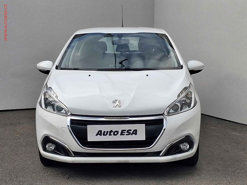 Peugeot 208 (2016) 1.2 PT, ČR, Active, +kola - fotka 2 z 15
