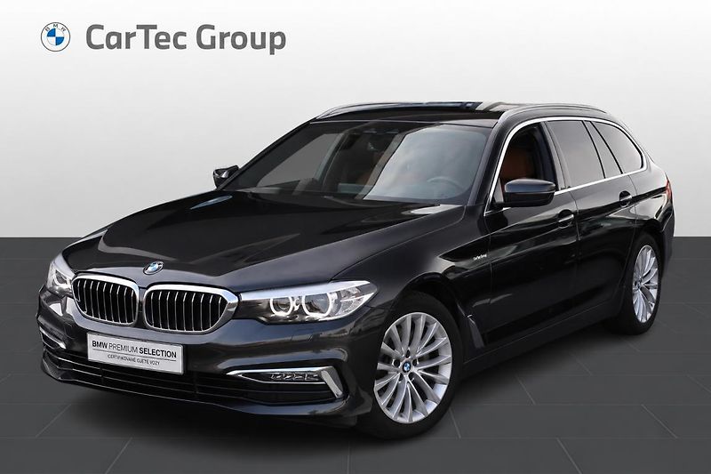 BMW Řada 5 520d xDrive Touring - fotka 5 z 16