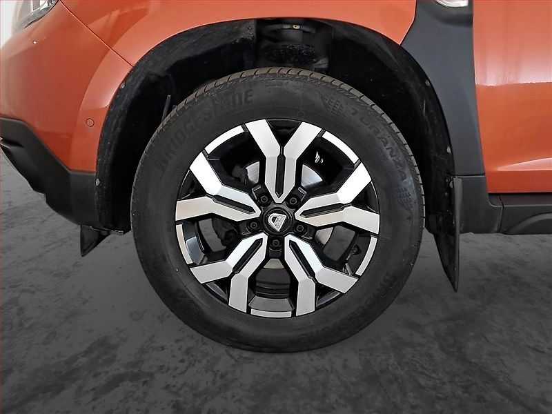 Dacia Duster (2022) 1.0 TCe, LPG, ČR,1.maj - fotka 15 z 22