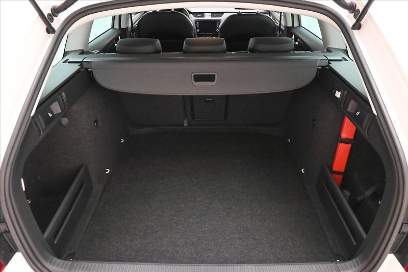 Škoda Octavia 1,5 TSI 110kW Style Záruka až - fotka 10 z 29
