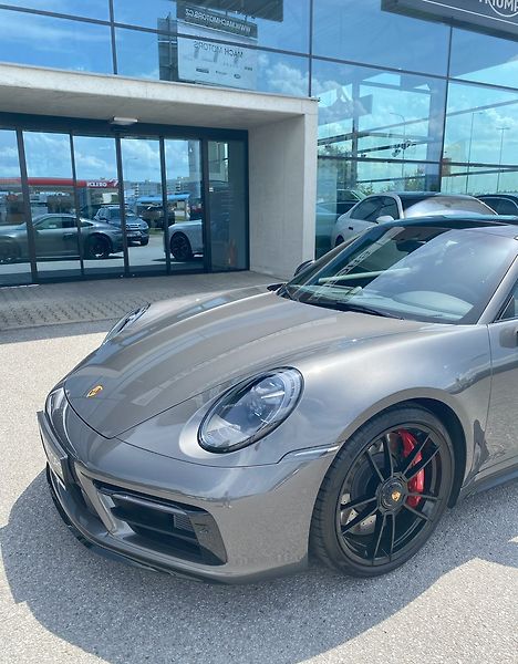 Porsche 911 (2024) Carrera 4 GTS Panorama - fotka 13 z 32