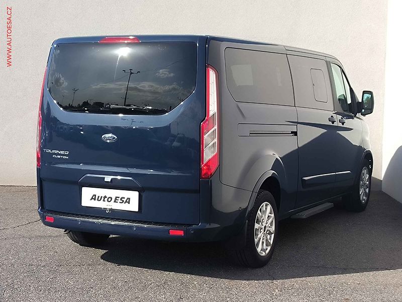 Ford Tourneo Custom (2019) 2.0TDCi L2, 136kW, navi, - fotka 4 z 28