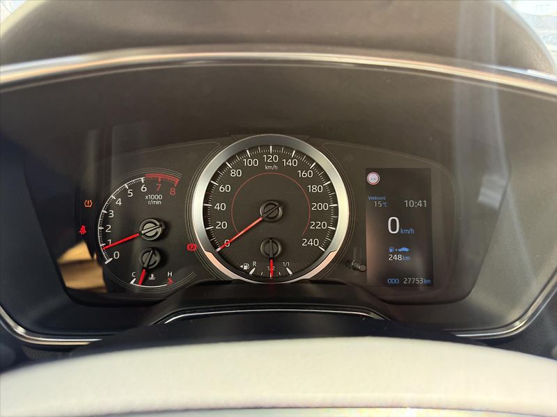 Toyota Corolla 1,2 Comfort - fotka 12 z 19