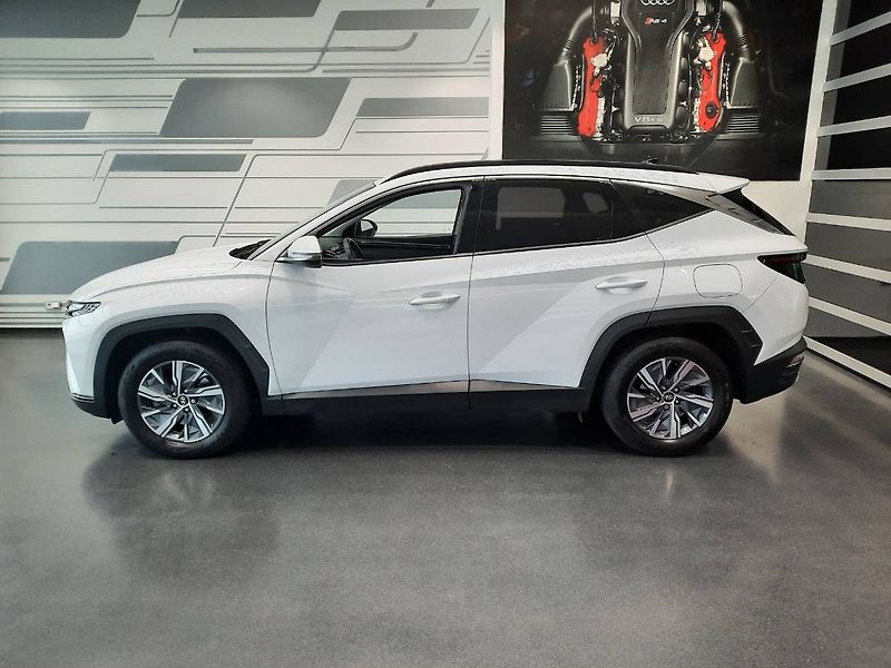 Hyundai Tucson (2022) 1.6 T-GDi 4x4 (110kW/150k) - fotka 3 z 27