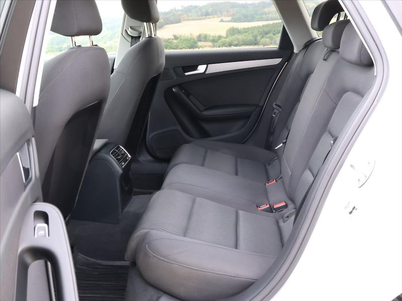Audi A4 3,0 TDI 180kW Aut. quattro - fotka 12 z 30