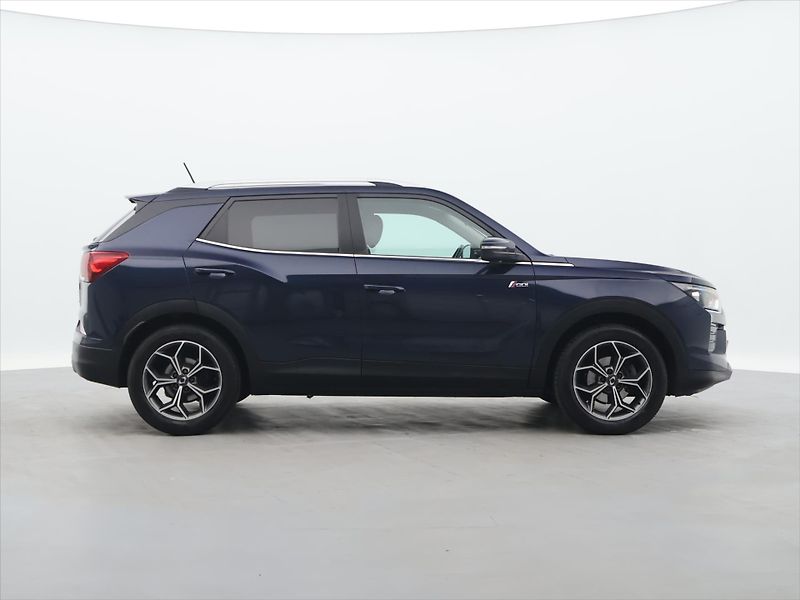 SsangYong Korando 1,5 Turbo 120kW e-XGI CZ - fotka 8 z 27