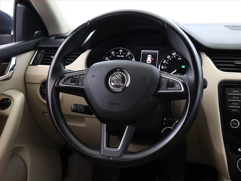 Škoda Octavia (2014) 1.8 TSI, 4X4, Automat - fotka 14 z 21