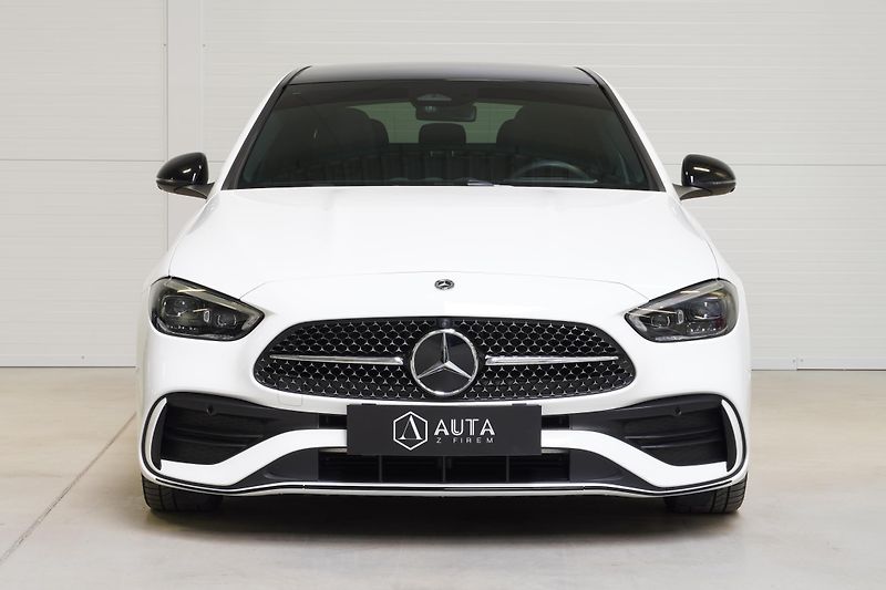 Mercedes-Benz Třídy C C300 4M,HUD,DPH,AMG,PANO,ZÁRUK - fotka 2 z 37