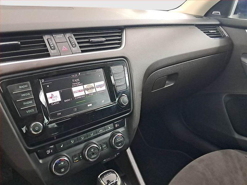 Škoda Octavia (2016) Laurin&Klement 2.0 TDI, 4X4 - fotka 12 z 20