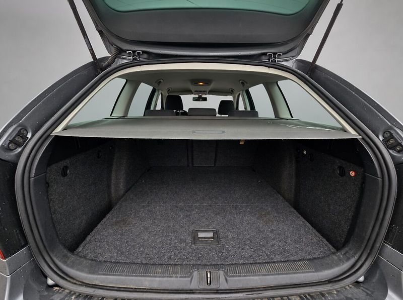 Škoda Octavia (2012) 1.4 Tsi 90kw Ambition - fotka 17 z 23