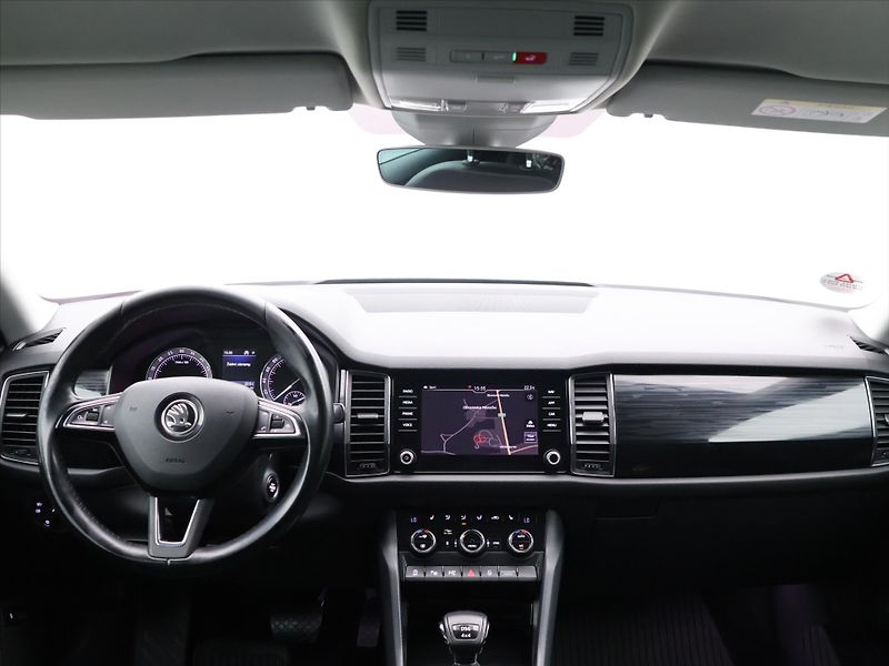 Škoda Kodiaq 2,0 TDI 140kW DSG 4X4 Style - fotka 31 z 40