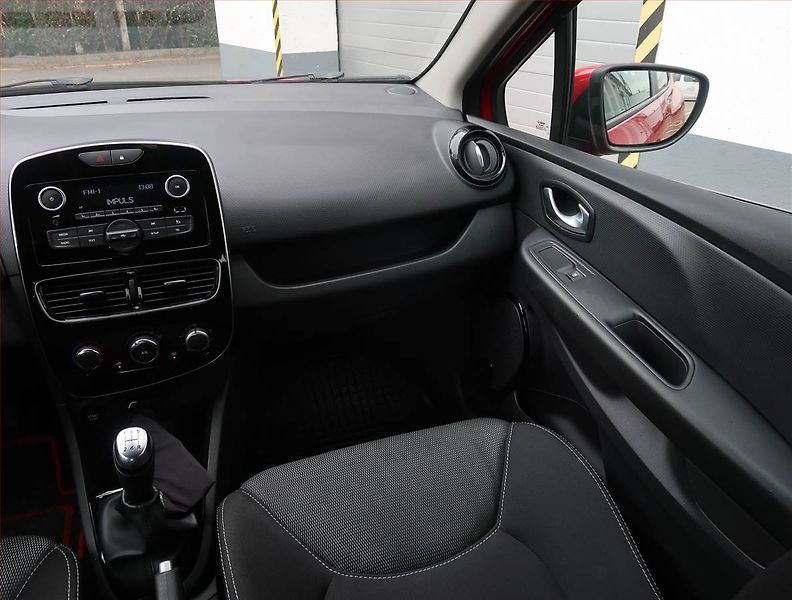 Renault Clio (2020) 0.9 TCe, ČR,1.maj, Serv.kniha - fotka 8 z 16