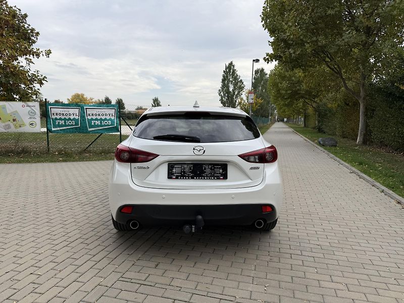 Mazda 3 2.0 Center-Line - fotka 9 z 34
