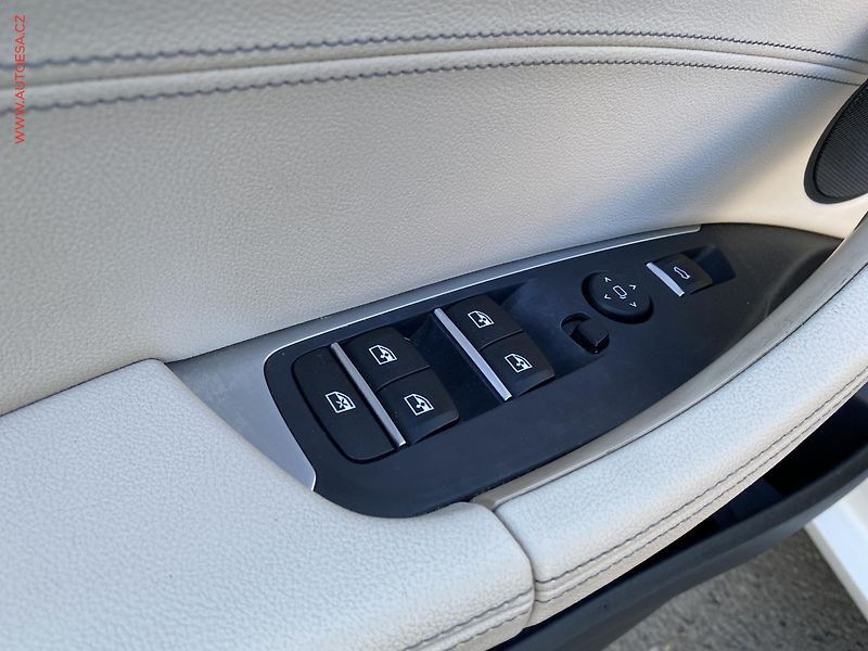 BMW X3 (2018) 2.0 D xDrive20d, AT, LED - fotka 14 z 22