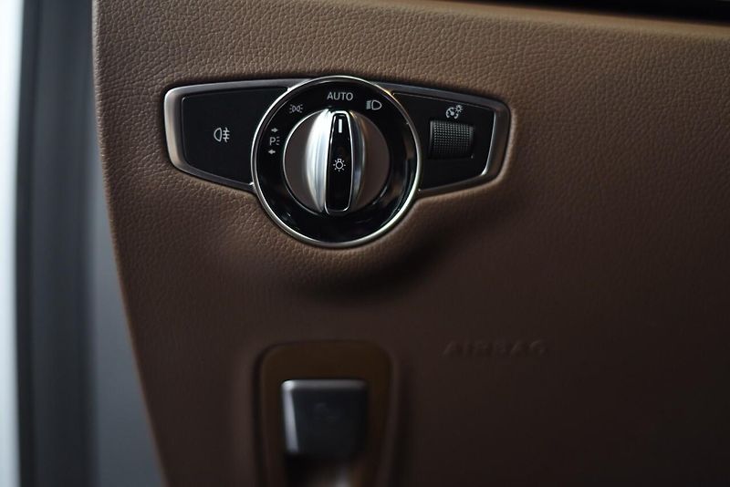 Mercedes-Benz Třídy E E53 AMG - fotka 8 z 22