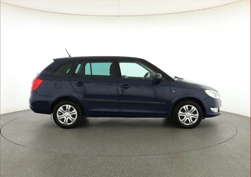 Škoda Fabia (2013) Ambition 1.2 TSI - fotka 6 z 15