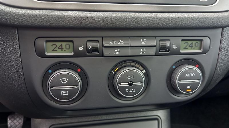 Volkswagen Tiguan (2008) SPORT  1.4 Tsi  4x4    - fotka 16 z 34