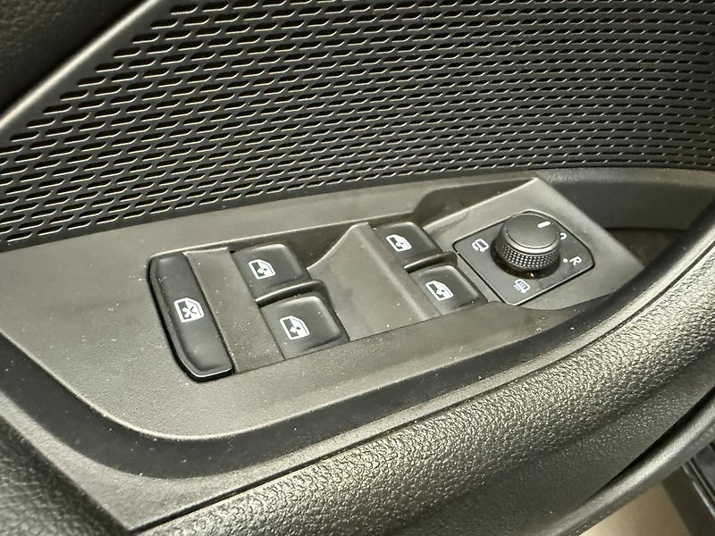 Škoda Octavia 1.5 TSI 110kW Style Combi - fotka 10 z 13