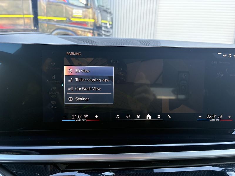 BMW X7 (2024) xDrive 40i - fotka 32 z 33