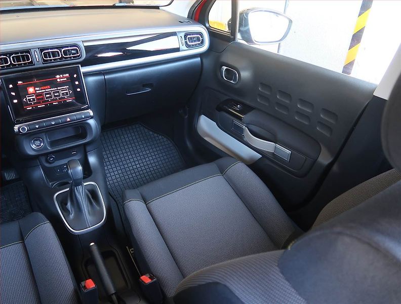 Citroën C3 (2021) Shine 1.2 PureTech, Automat - fotka 8 z 20