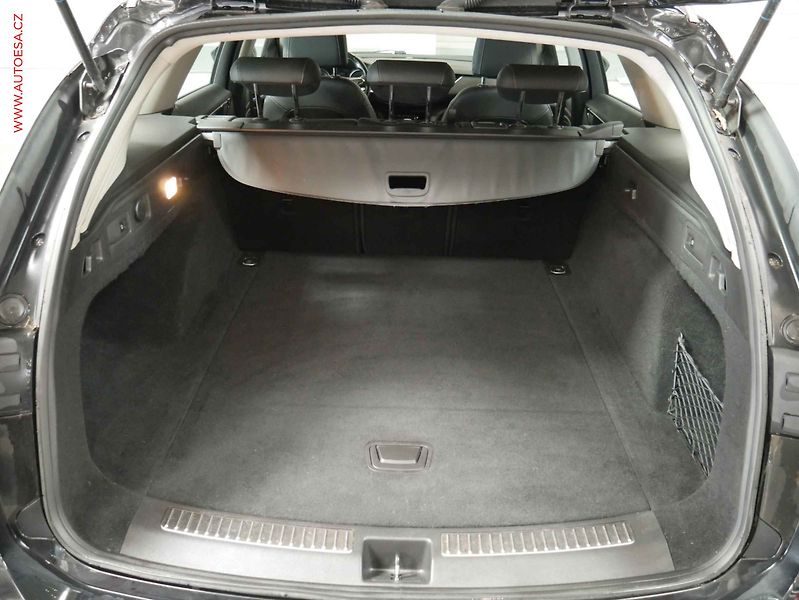 Opel Insignia (2017) 2.0CDTi, Navi, AC - fotka 7 z 19