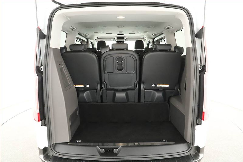 Ford Tourneo Custom (2022) 2.0 EcoBlue, DPH - fotka 19 z 20