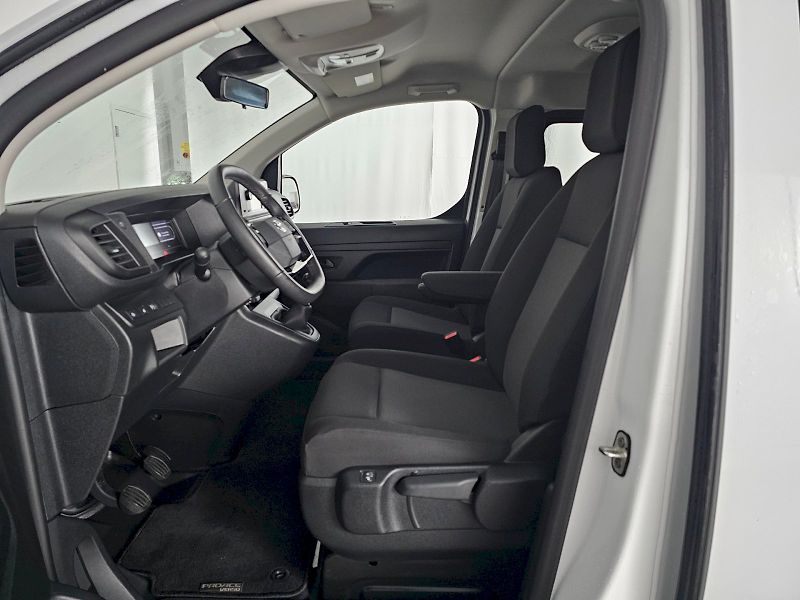 Toyota ProAce Verso (2024) 2.0D 106kW L2 COMBI 8MÍST - fotka 6 z 26