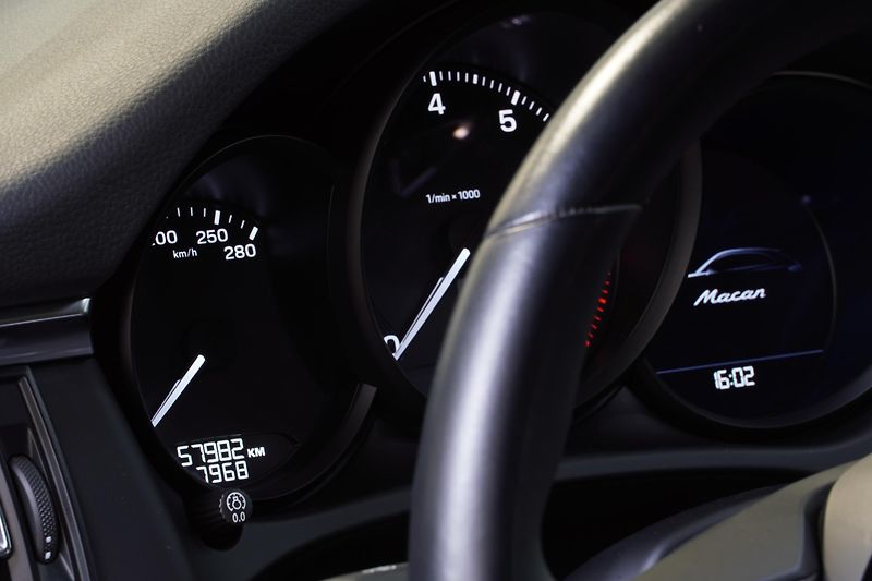 Porsche Macan 2.0TSI,1.MAJ,ČR,DPH,Adapt.Temp - fotka 14 z 27