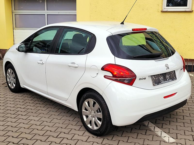 Peugeot 208 SERV.KNIHA,ČR,málo najeto    - fotka 7 z 41