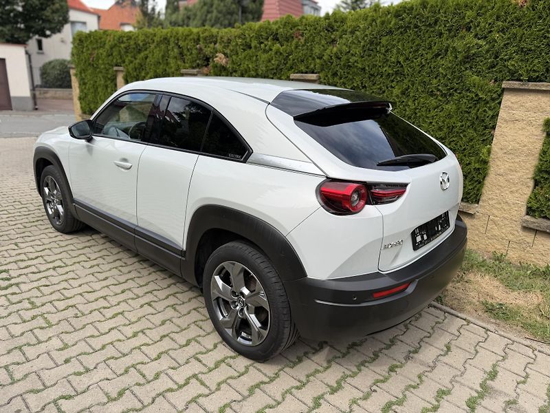 Mazda MX-30 (2021) EXLUSIVE-NAVI-KÚŽE-ČERPADLO- - fotka 8 z 26