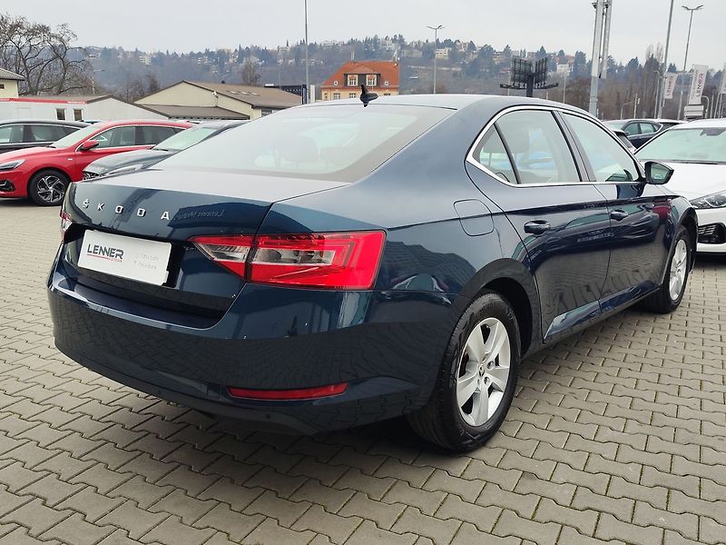 Škoda Superb 1.5 TSI/110kW Ambition DSG - fotka 5 z 31