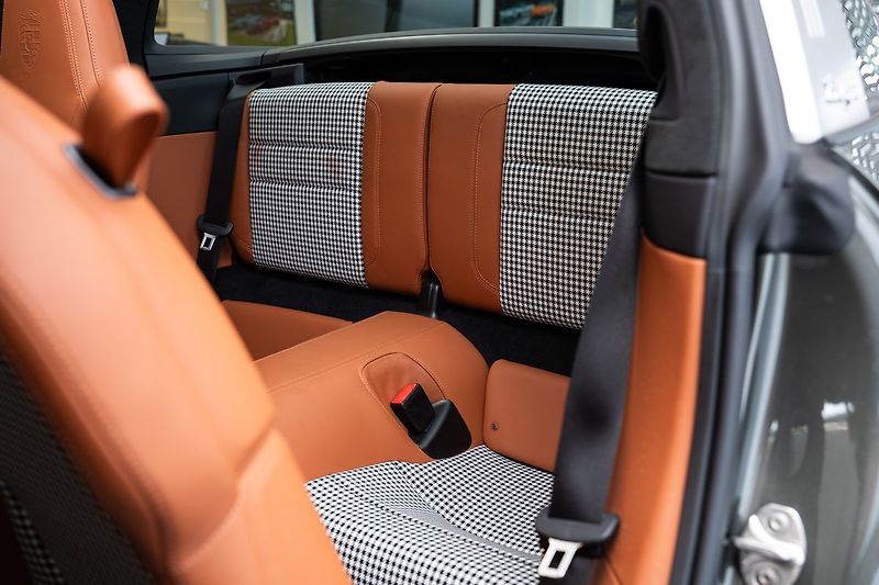 Porsche 911 (992) Targa 4 /Heritage Design - fotka 10 z 22