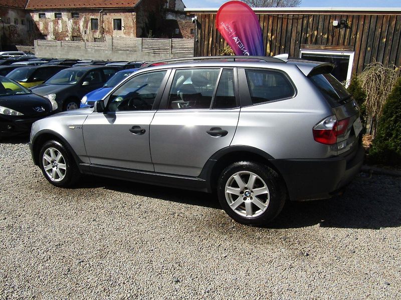 BMW X3 (2006) 2.0d 110kW 4x4 - fotka 4 z 41
