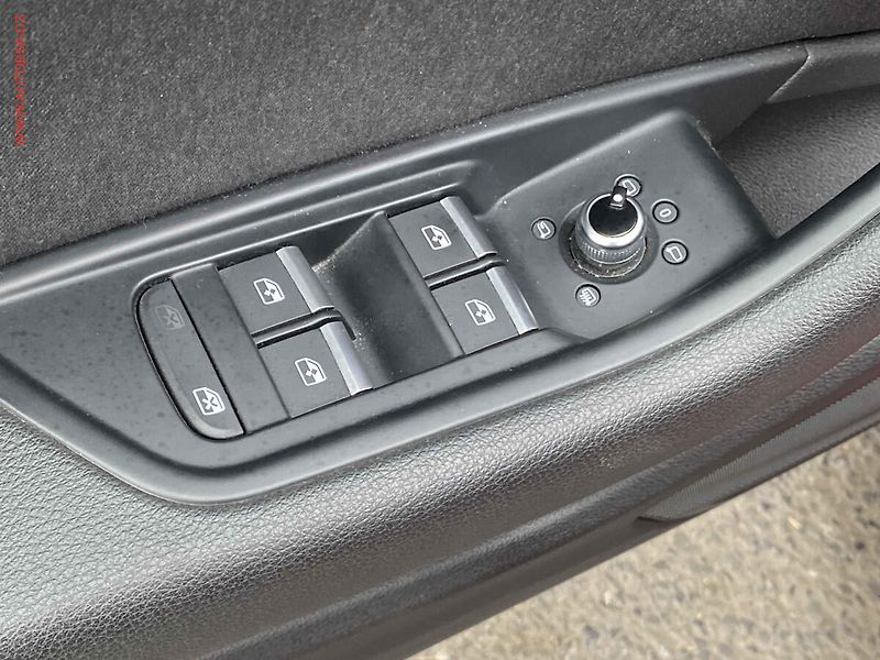 Audi A4 (2017) 2.0 TDi, AT, bixenon - fotka 11 z 20