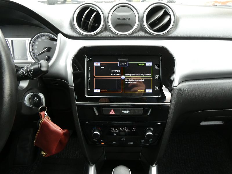 Suzuki Vitara 1,6 VVTi AUTOMAT,serviska,závě - fotka 30 z 50