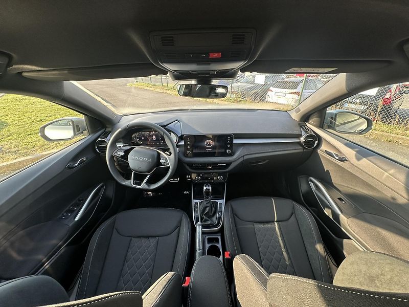 Škoda Fabia DYNAMIC 1.0TSI 85kW DSG - fotka 9 z 13