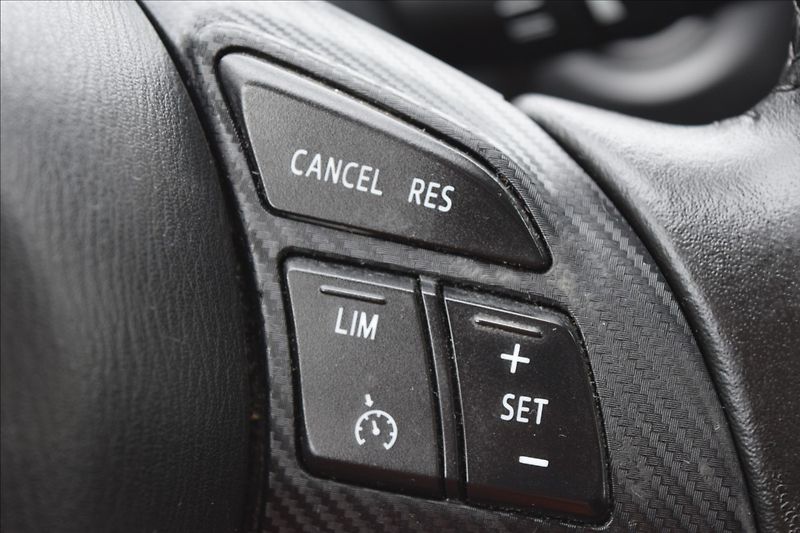Mazda 3 2,0 G 88KW  DIGIKLIMA ALU NAVI - fotka 28 z 47