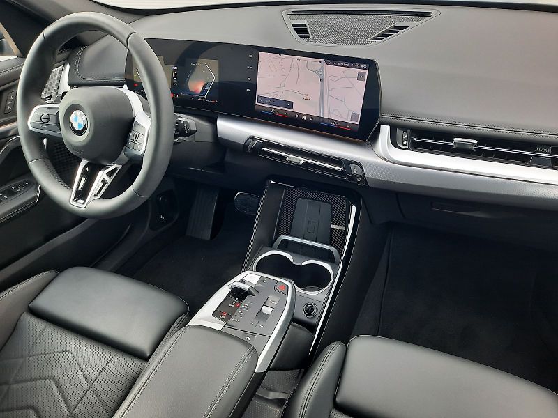 BMW X1 (2025) xDrive 20d M Sport - fotka 11 z 15
