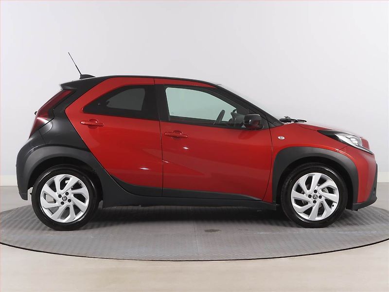 Toyota Aygo (2022) Style 1.0, Serv.kniha - fotka 6 z 18