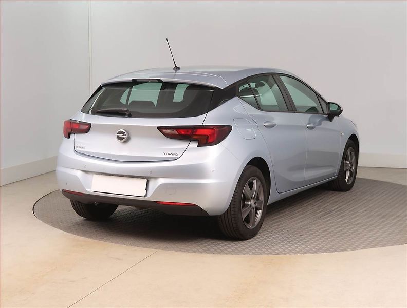 Opel Astra (2017) 1.4 T, Serv.kniha, Tempomat - fotka 5 z 15