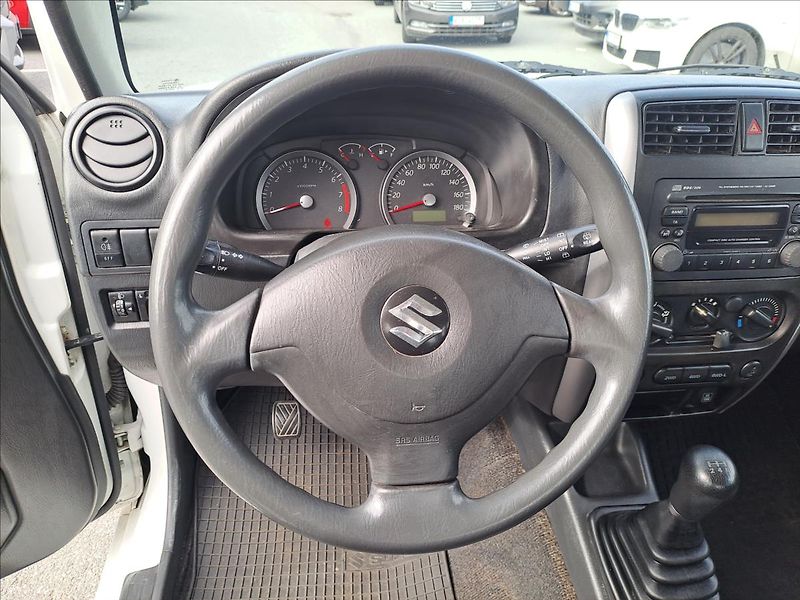 Suzuki Jimny 1,3 i 4x4 - fotka 9 z 10