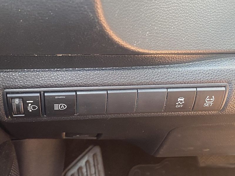 Toyota Corolla 1.8HEV, ČR, GR Sport, záruka - fotka 15 z 17