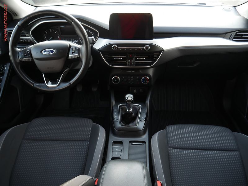 Ford Focus (2019) 1.5TDCi, ČR, LED, AC - fotka 7 z 19