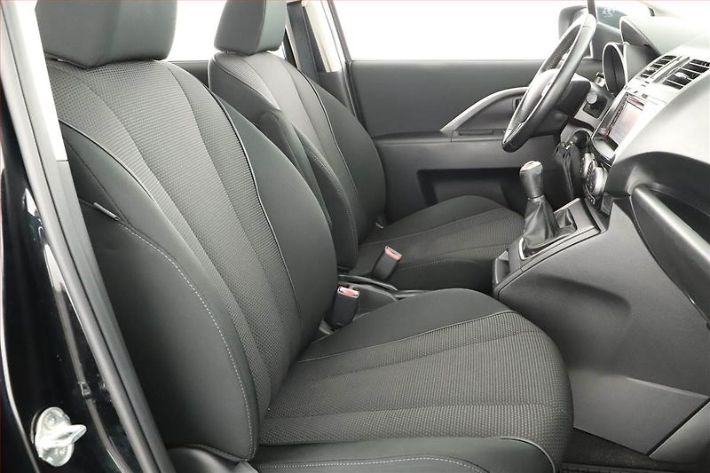 Mazda 5 (2015) 2.0, 6 míst, Tempomat - fotka 7 z 17
