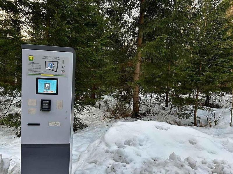 Ve Špindlerově Mlýně se bude platit od 16. ledna 2024 za parkování v nočních hodinách na městských parkovištích.