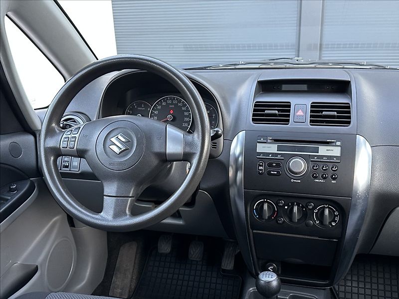 Suzuki SX4 1,9 DDiS 120PS  Outdoor Line 4 - fotka 23 z 47