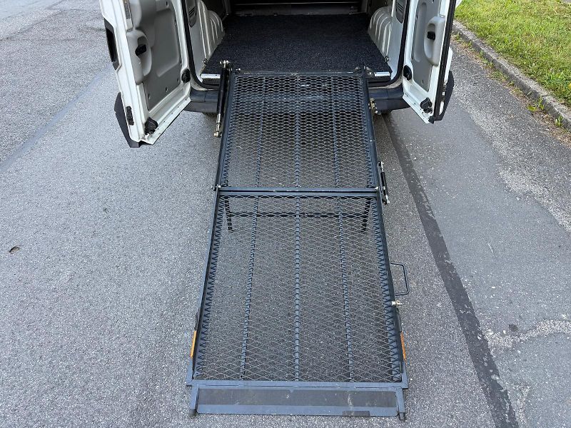 Renault Kangoo 1,5 DCi Long / plošina / boční - fotka 11 z 23