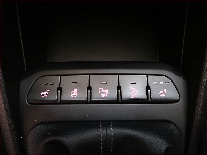 Kia Stonic (2019) 1.0 T-GDI, Serv.kniha - fotka 17 z 17
