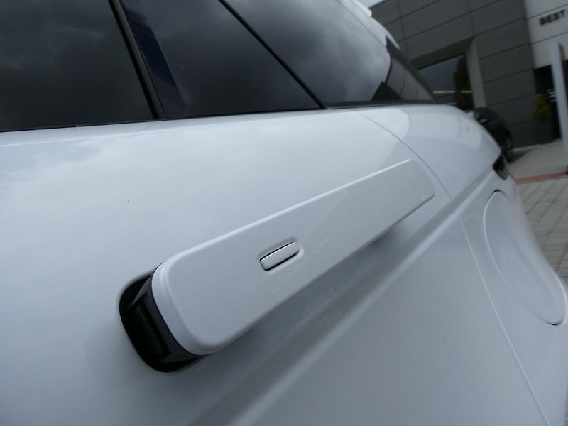 Land Rover Range Rover Evoque 1,5 Dynamic SE P270e - fotka 37 z 37